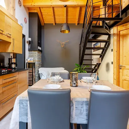 Helnes - Contemporain Grand-Aigueblanche